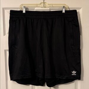 Adidas Originals Black Men 2XL Shorts - Like New/Smoke & Pet Free